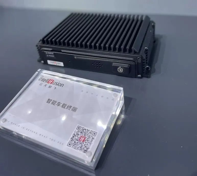 8a9e1ecdecf441ea5e82cdd4907c9d3d1662460460.jpg 24.jpg